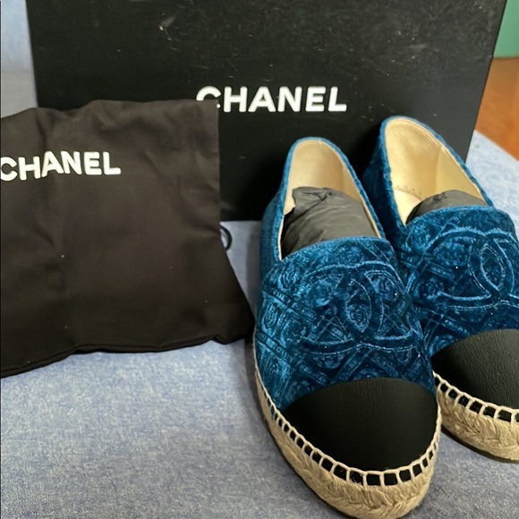 Chanel Espadrilles - Picture 1 of 8